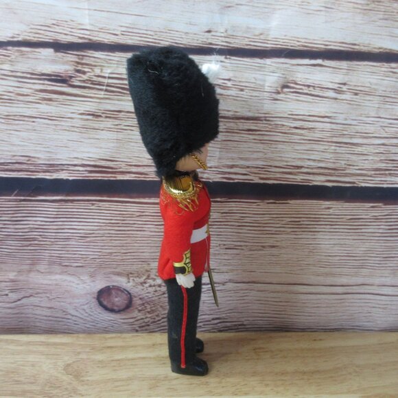 British Beefeater Palace Guard 8" Soldier Doll with Flag Sword Vintage 1980s - Picture 3 of 7